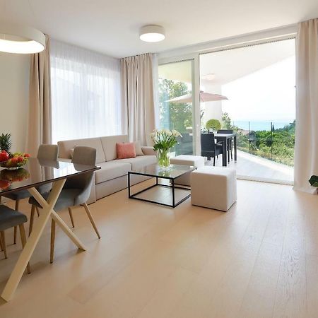 Modern Apartment Near The Sea Ičići Eksteriør billede